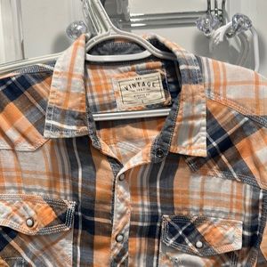 Buckle BKE vintage athletic fit size large flannel